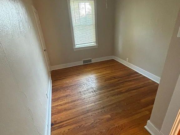 3rd image of 5728 Hodiamont Ave