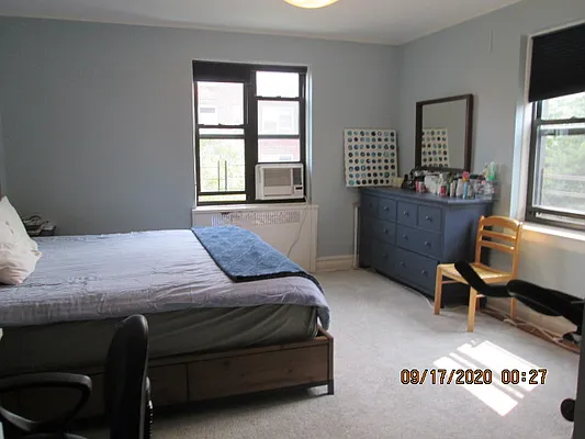 Sold by Vivian Oleen, LREB | media 8