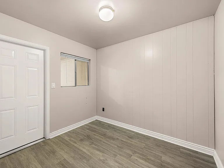 6724 N 58th Pl — Photo 16