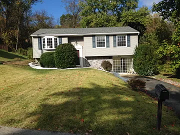 106 Highland Ave photo 1