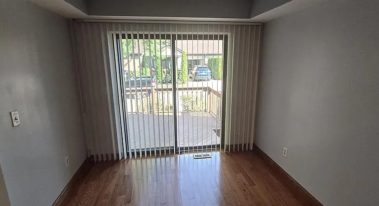 364 Meadow Bridge Dr — Photo 6