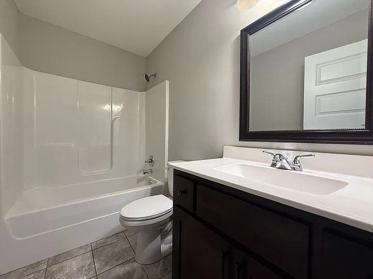 505 Holladay Rd — Photo 18
