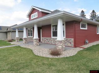 103 Woodhill Ct, Mankato, MN 56001