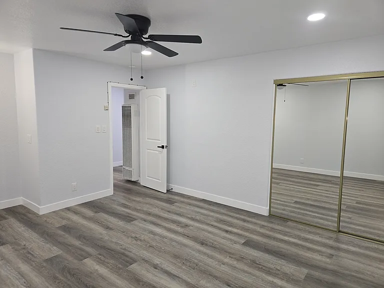 5142 San Bernardino St #1 — Photo 18