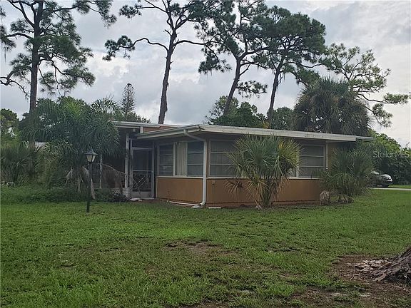 4th image of 489 Edwards Dr