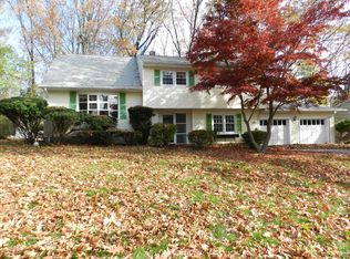 58 Tarn Dr, Morris Plains, NJ 07950