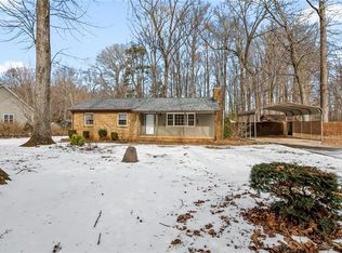 4917 Streamside Dr, Mc Leansville, NC 27301