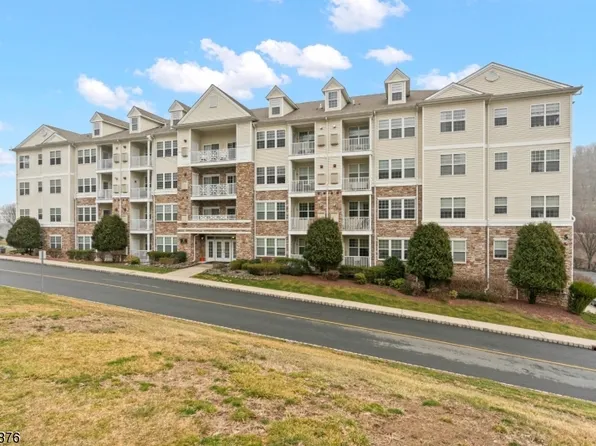 5217 Sanctuary Blvd #217, Riverdale Boro, NJ 07457