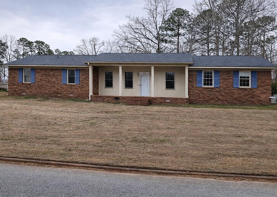 1st image of 215 Kingston Rd