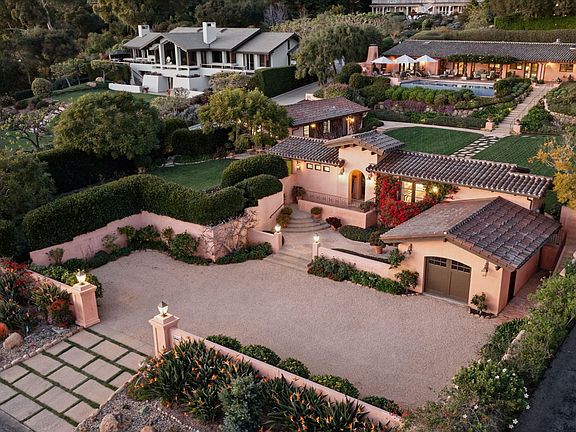 2nd image of 420 Santa Rosa Ln