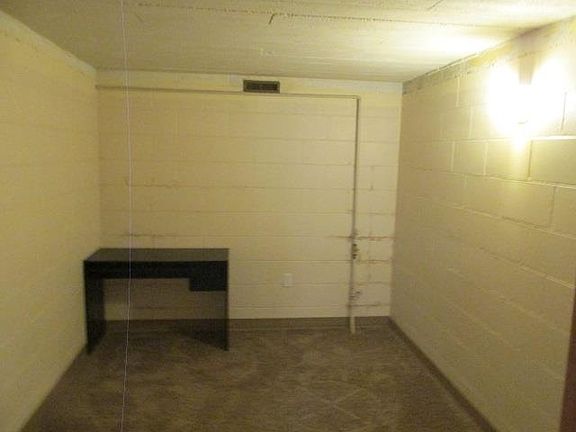 4th image of 1603 Lake Ave