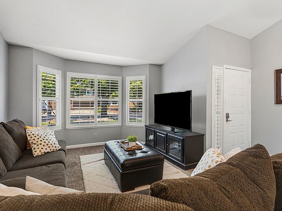 2nd image of 1206 Constitution Ct