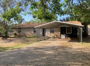203 5th St, Ingram, TX 78025