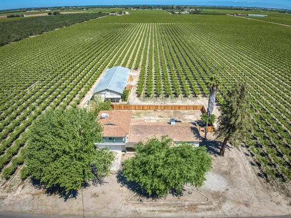 4154 W Mountain View Ave, Caruthers, CA 93609