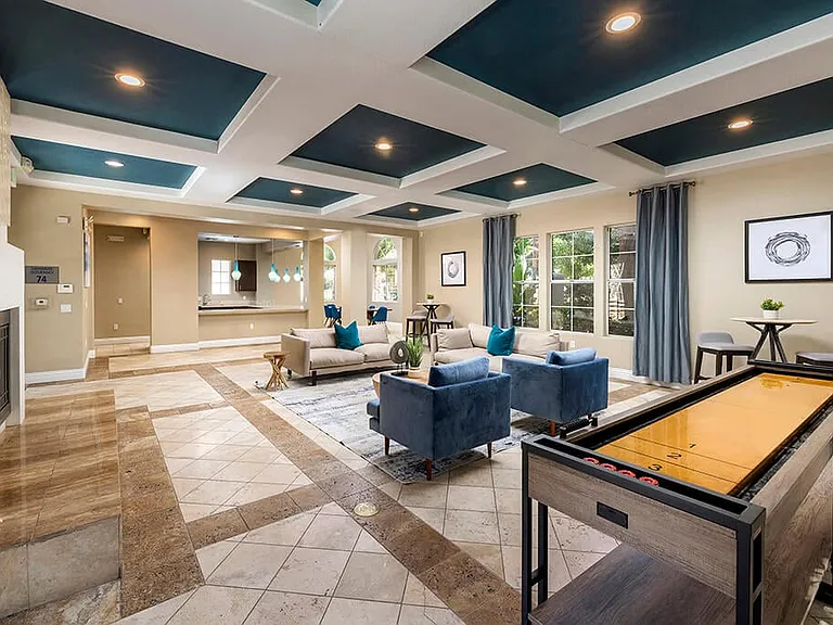 Campana Crown Valley Apartments — Photo 11