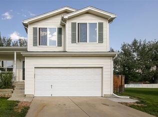 910 Wolf Creek Dr, Longmont, CO 80504