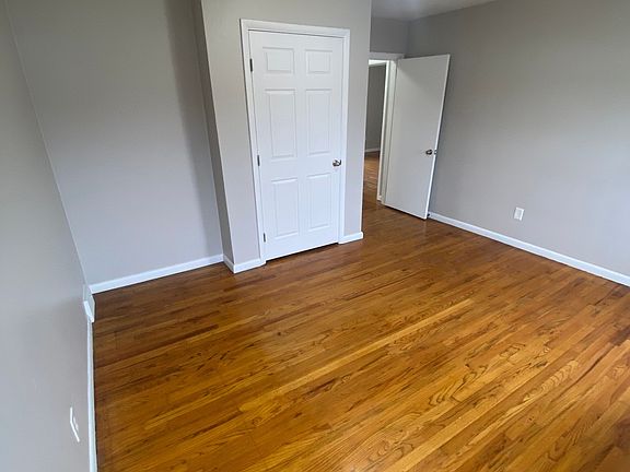 3rd image of 1409 Broad St #2B