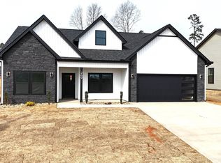 269 Ridge Rd, Wellford, SC 29385