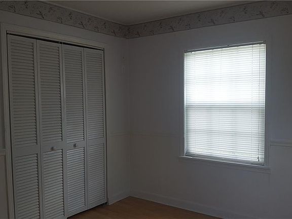 5th image of 27729 Tennessee St