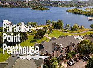 250 Lakewood Dr BUILDING 6403-6, Hollister, MO 65672