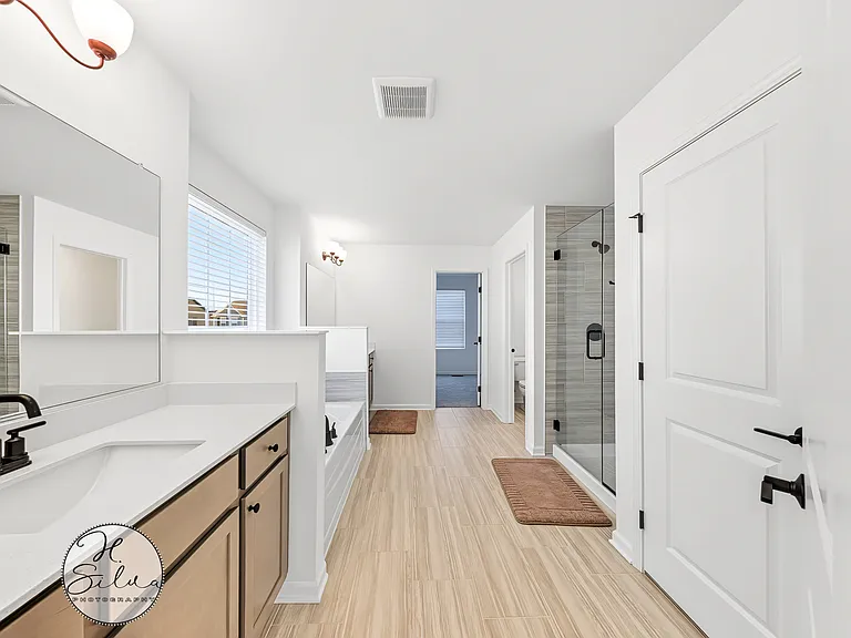 10784 Saxony St — Photo 15