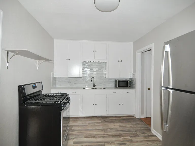 2724 Wayside Ave — Photo 7