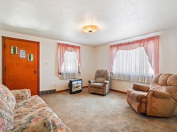 5th image of 529 1st Ave