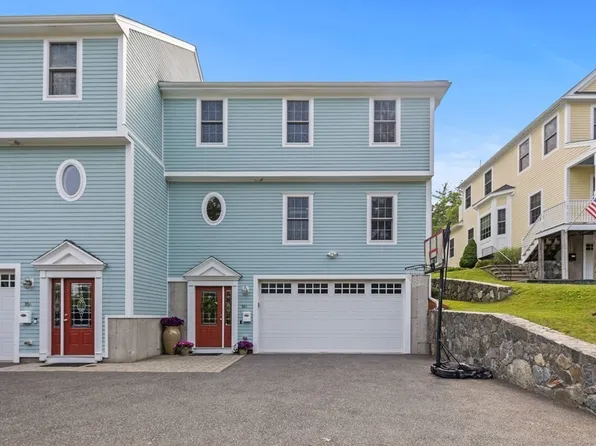 10 Gates Ln #B, Wakefield, MA 01880