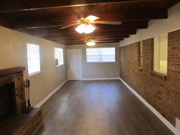 3rd image of 245 Oakwood Dr