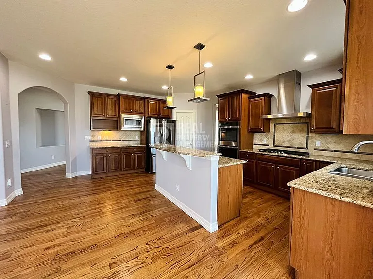 8099 S Country Club Pkwy — Photo 9