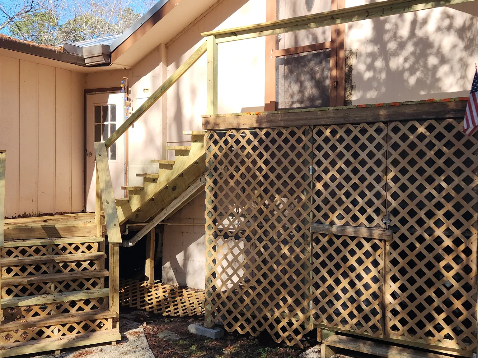 Ross Road, 110 - B — Photo 1