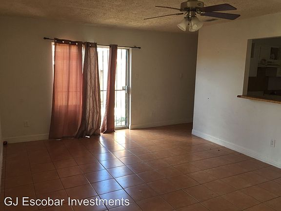 3rd image of 12969 Blackpool Ln #B