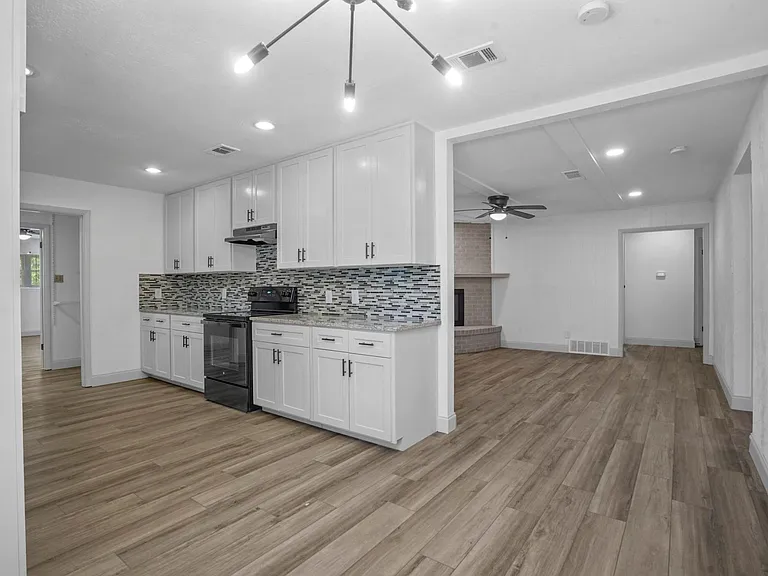 514 Canyon Ridge Dr — Photo 27