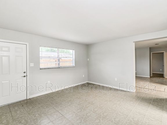 5th image of 8207 N 17th St