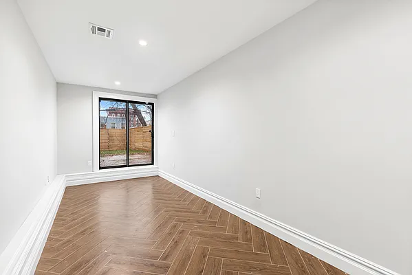 Rented by Compass | media 3