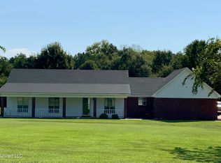 1136 Old Jackson Rd, Canton, MS 39046