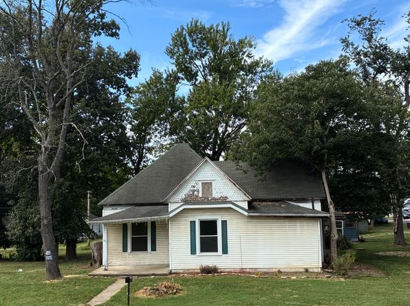 1917 N Main St