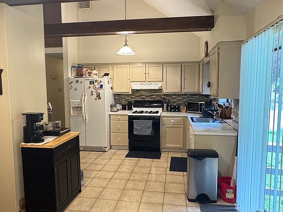 2nd image of 223 River Road
