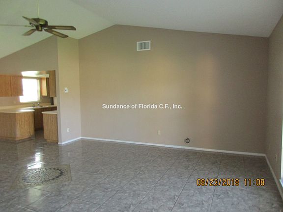 5th image of 305 Lariat Ln