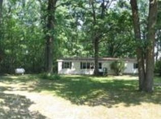 1036 Madrid Ln, Lake Isabella, MI 48893