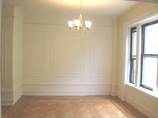 Rented by Metropolitan Equities | media 28