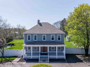 365 Middle Rd, Acushnet, MA 02743
