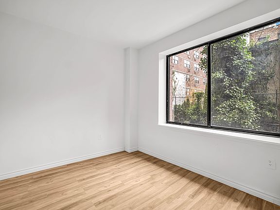 5th image of 207 E 30th St Ph H