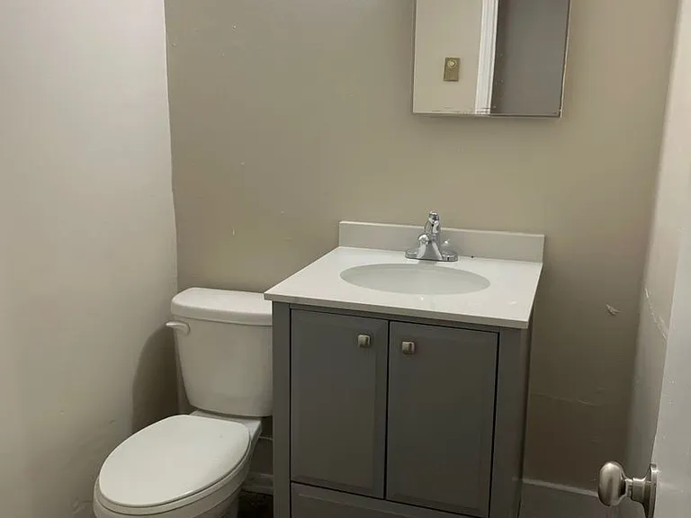 214 Lambert Rd #5-8 — Photo 8