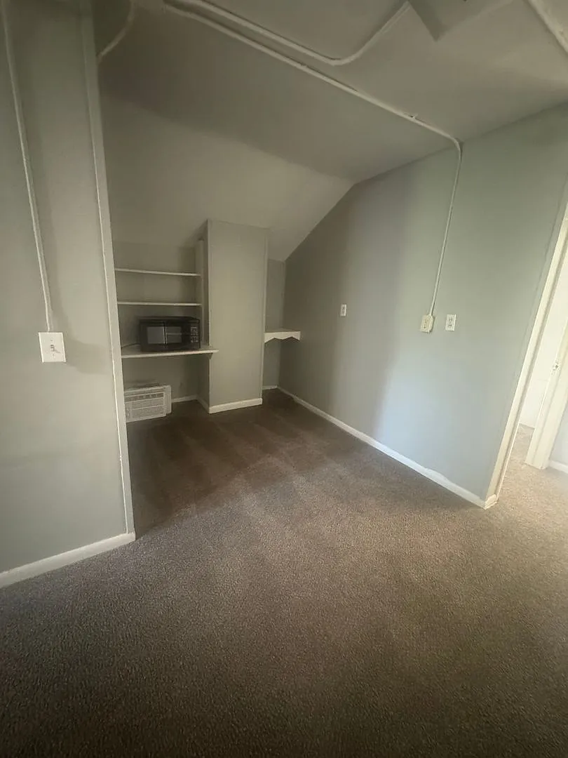624 S Fess, Apt 5 — Photo 3