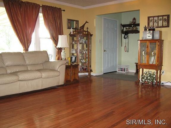 5th image of 24 Kelly Dr