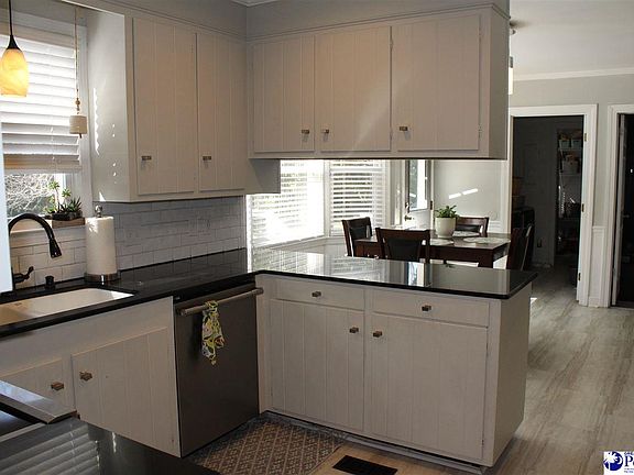 3rd image of 1501 Whitehall Ct