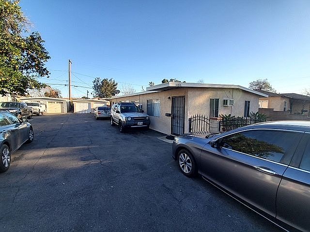 1st image of 14806 Polk St