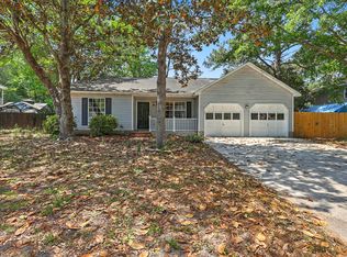 125 Cottonwood Dr, Summerville, SC 29483