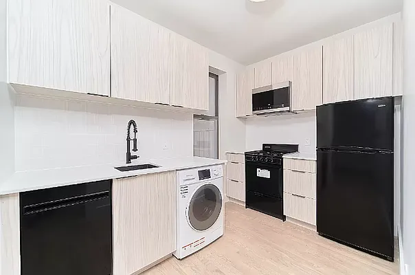 Rented by Living New York | media 13